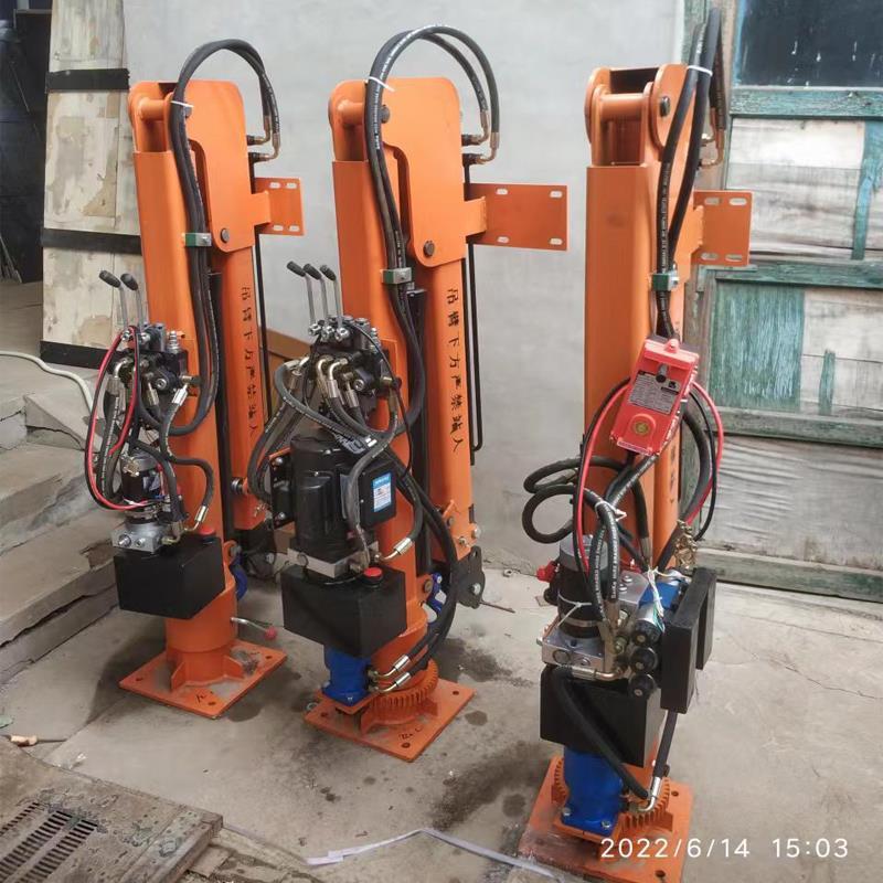 青县重汽蓝牌随车吊 3.2吨 国六动力强 液压驱动 农用自卸起重机